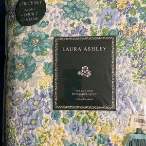 LAURA ASHLEY CHELSEA FLORAL QUILT SET FULL/QUEEN